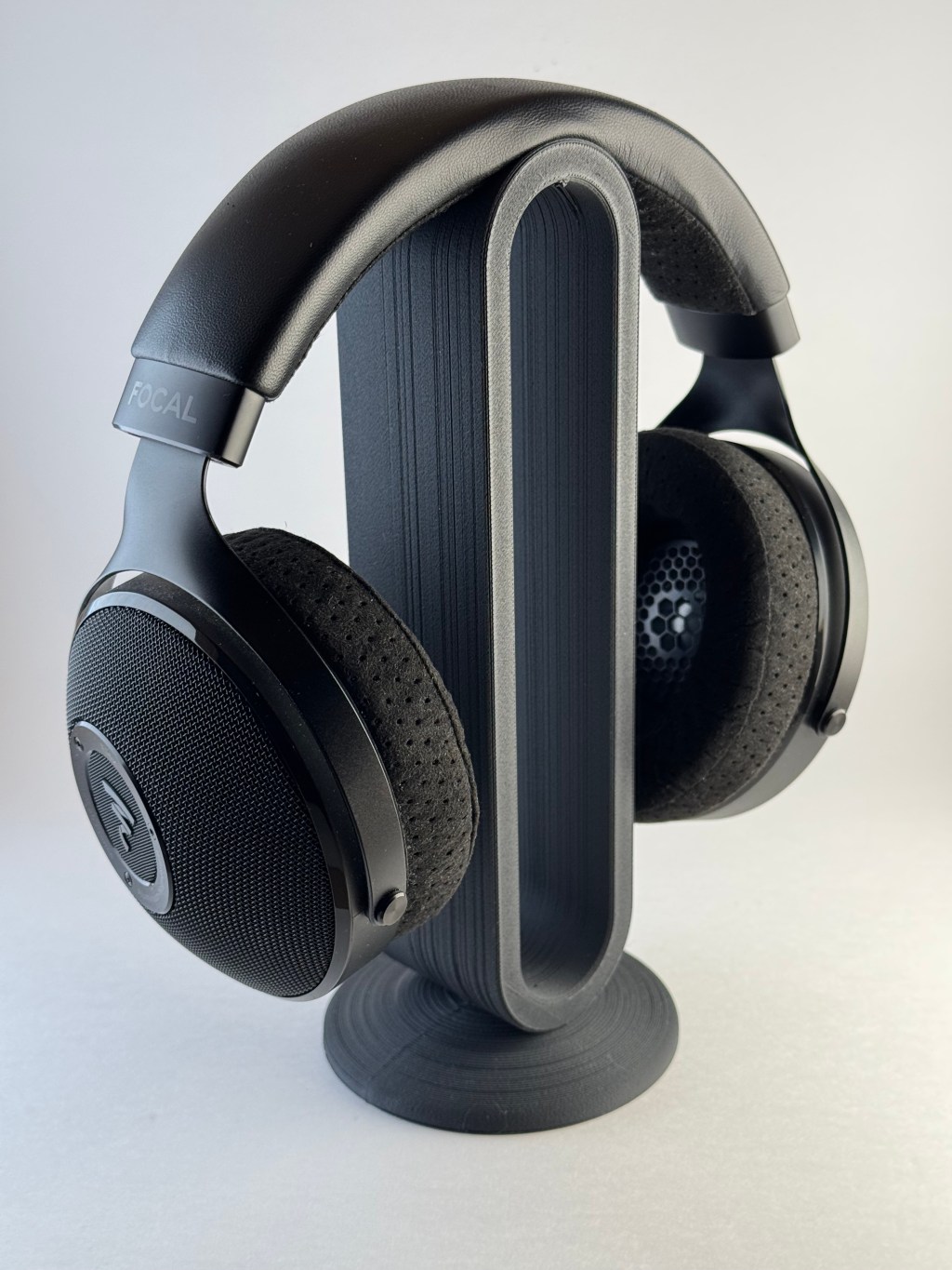 The Focal Elex: through rose-colored lenses, or still a great headphone?
