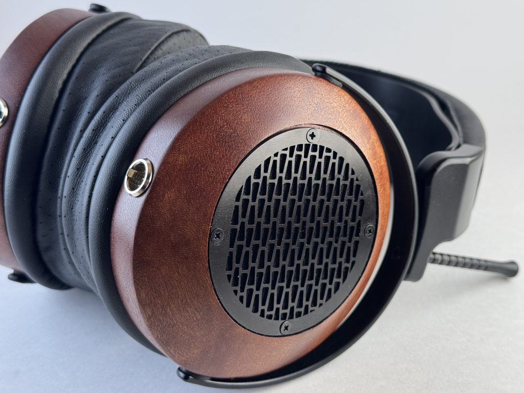 The ZMF Aeolus: Luxury Sound at a (Dangerously Reasonable!) Luxury&nbsp;Price